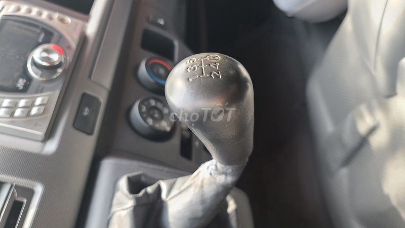 Xe Toyota Hiace 2010 Máy Xăng, Xe Lành Tính. Mua bán Ô tô tại Quận Gò Vấp Tp Hồ Chí Minh được đăng bởi Chợ Xe Cũ Giá Tốt hình 11