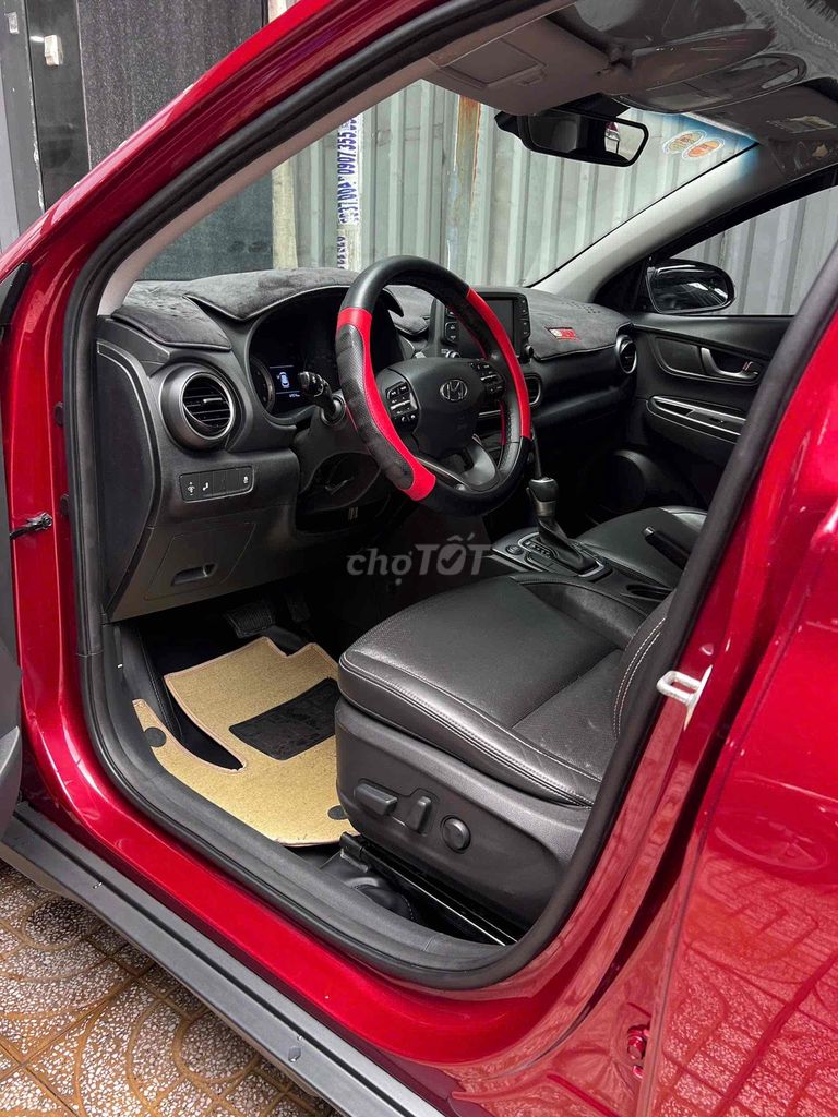 Hyundai Kona 2020 1.6 Turbo - 69000 km. Mua bán Ô tô tại Quận Tân Phú Tp Hồ Chí Minh được đăng bởi Hanh hình 8