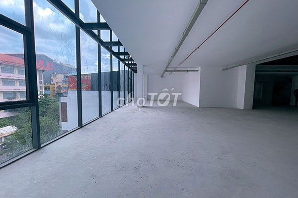 MẶT TIỀN TRỐNG SUỐT HƠN 400M2, GẦN BÙI VIỆN – SỐ 209 CÔ BẮC, QUẬN 1.!!