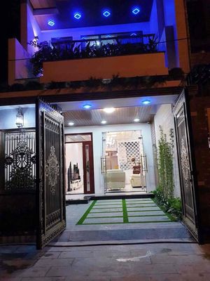 Аренда · 6 комн. · 120 м² · Quận Ngũ Hành Sơn, ул. Khu Nam Việt Á