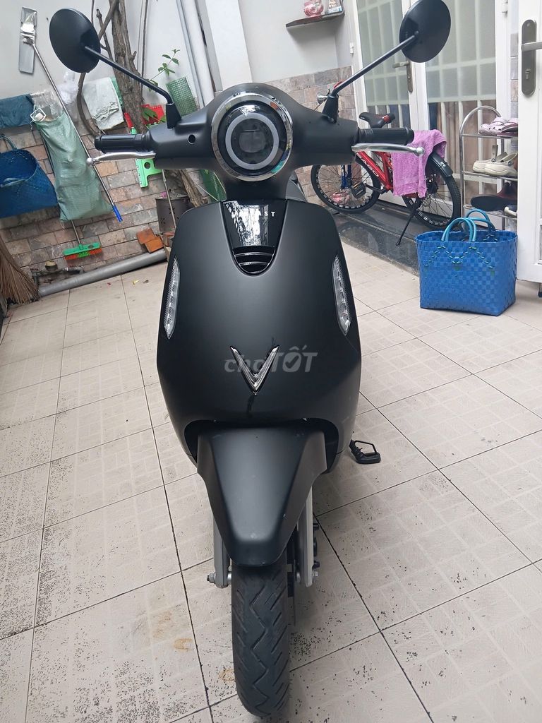 Электроскутер VinFast Evo 200 2025 Черный 10 000 КМ