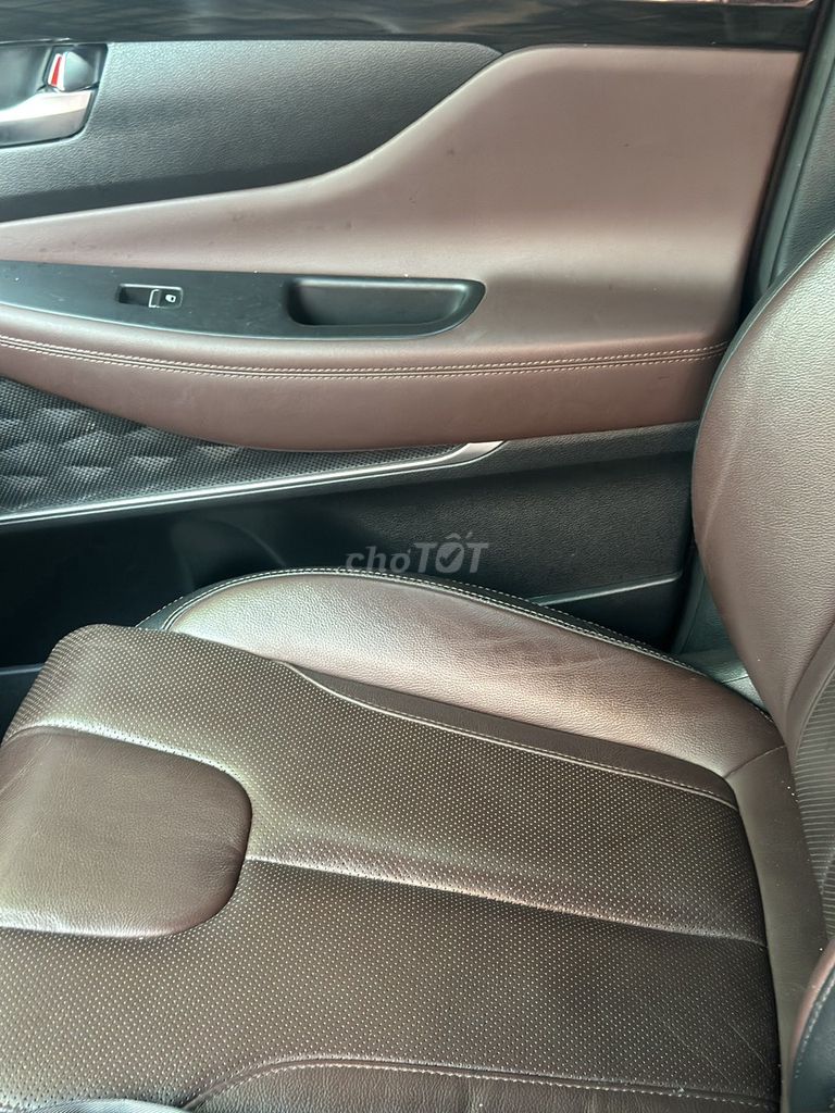 CC xe SantaFe 2019Premium 2.4L-12 vạn km biển HN. Mua bán Ô tô tại Quận Hoàn Kiếm Hà Nội được đăng bởi Lê Trang hình 9