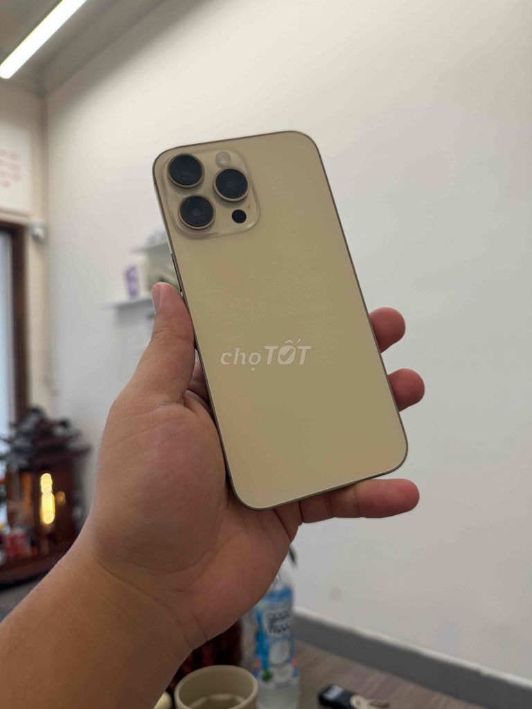 iPhone 14 Pro Max 128GB Gold giá  HSSV. Mua bán Điện thoại tại Quận Thanh Xuân Hà Nội được đăng bởi Bùi Hiếu  H iStore hình 1