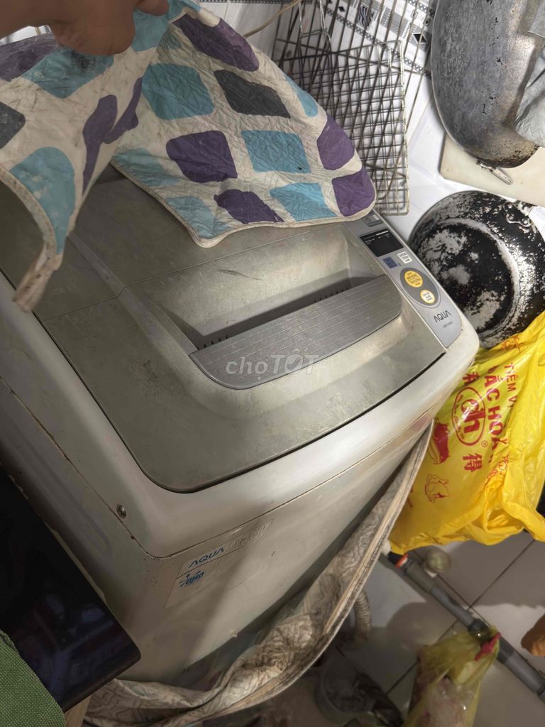 Máy giặt Sanyo 7kg cửa trên. Mua bán Máy giặt tại Quận Tân Phú Tp Hồ Chí Minh được đăng bởi HENRY hình 1