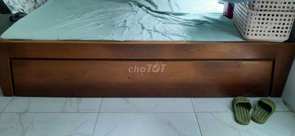 Dọn nhà cuối năm thanh lý giường 1,8 m x 2 m