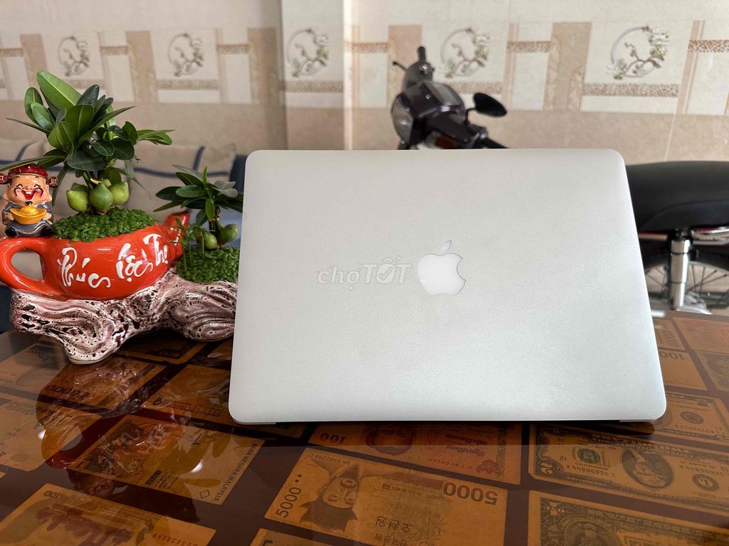 macbook Air 13.3 core i7 máy đẹp 99%