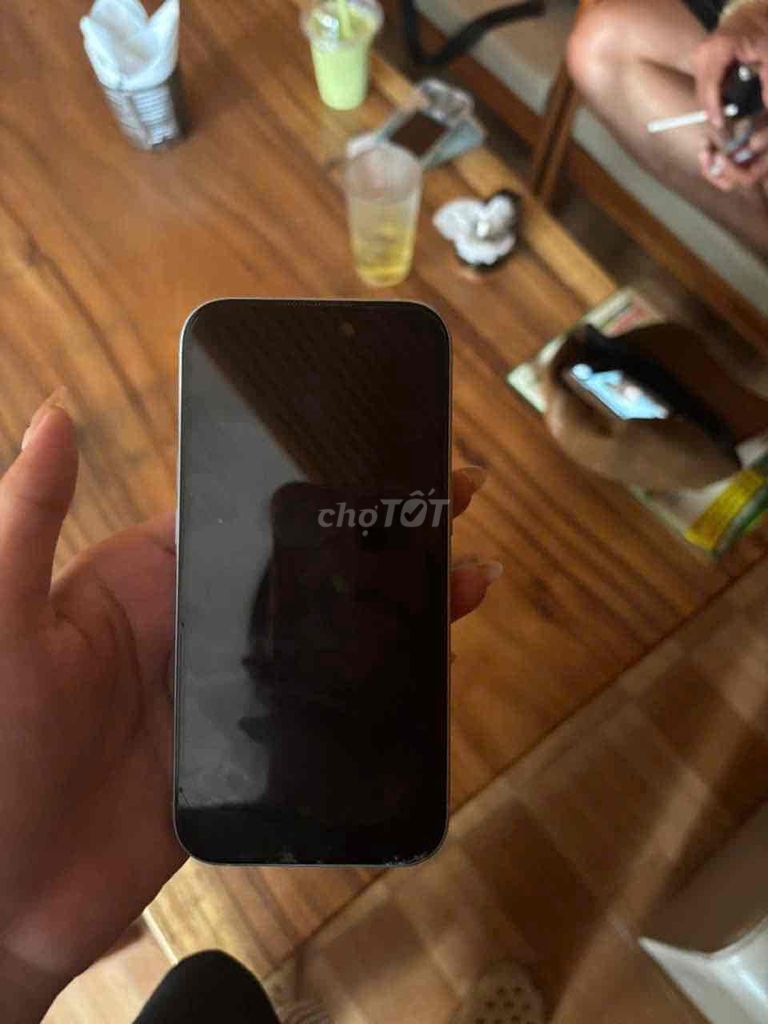 Apple iPhone 15 Trắng 95%. Mua bán Điện thoại tại Quận Hà Đông Hà Nội được đăng bởi Kun Le hình 1