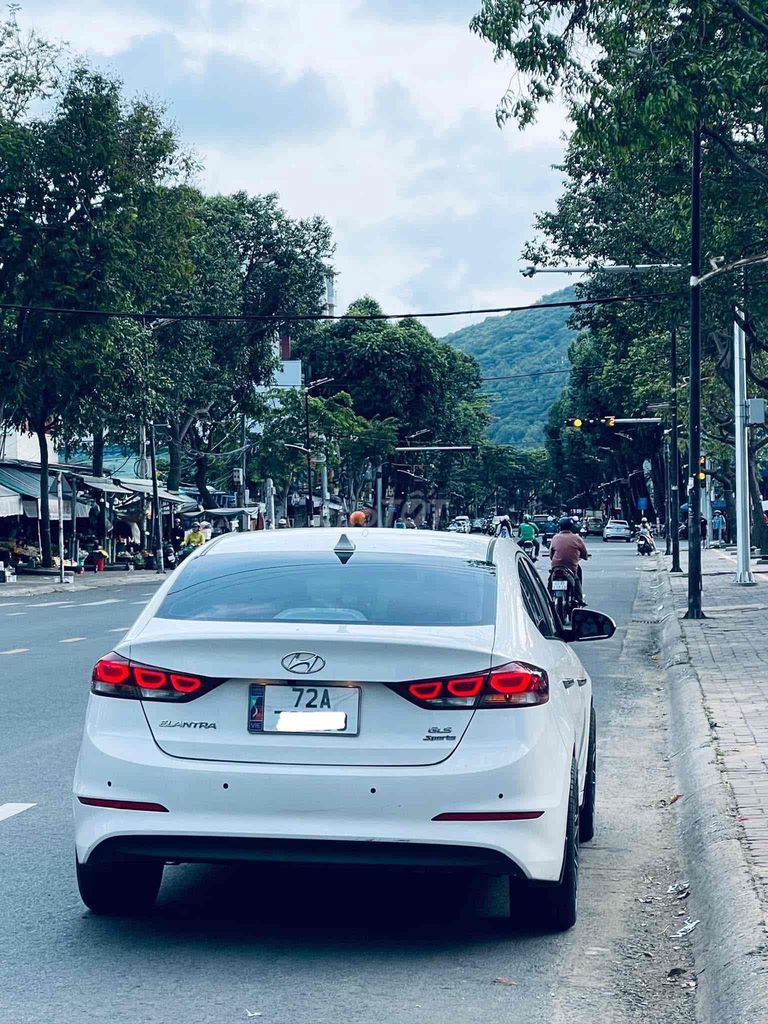 Hyundai Elantra 2018 2.0 AT - 70000 km Chính chủ