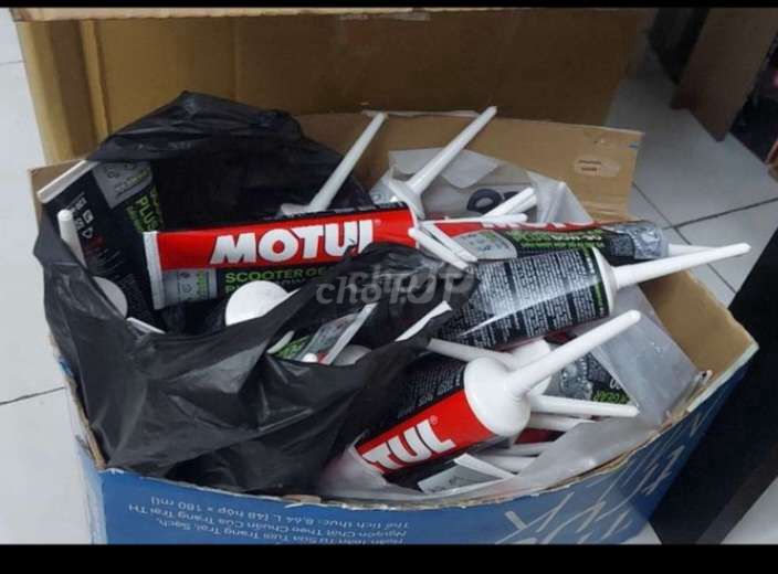 Thanh lý nhớt lap motul