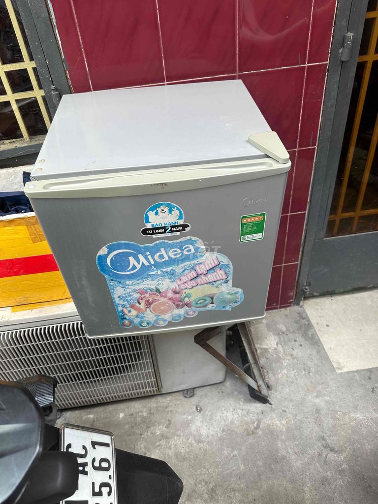 Tủ lạnh mini Midea Xám. Mua bán Tủ lạnh tại Quận Tân Phú Tp Hồ Chí Minh được đăng bởi Ka hình 1