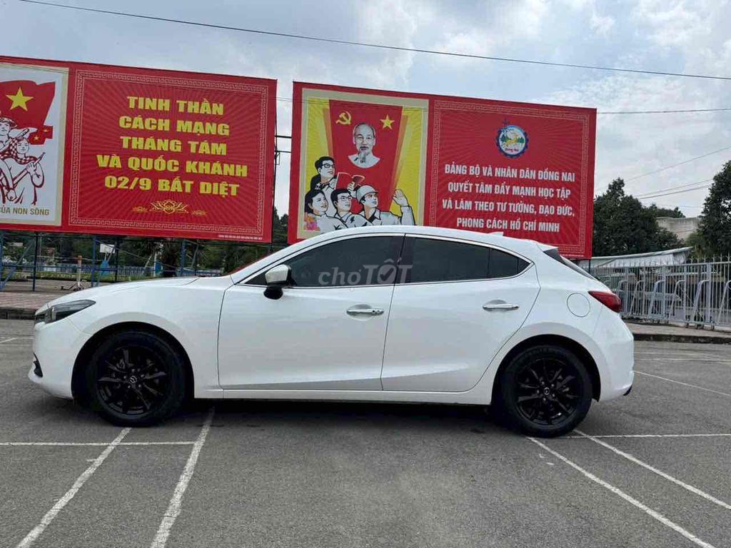 ban gap Mazda 3 2019 Sport 1.5L Deluxe - 60000 km. Mua bán Ô tô tại Thành phố Biên Hòa Đồng Nai được đăng bởi Tùng bùi  hình 2