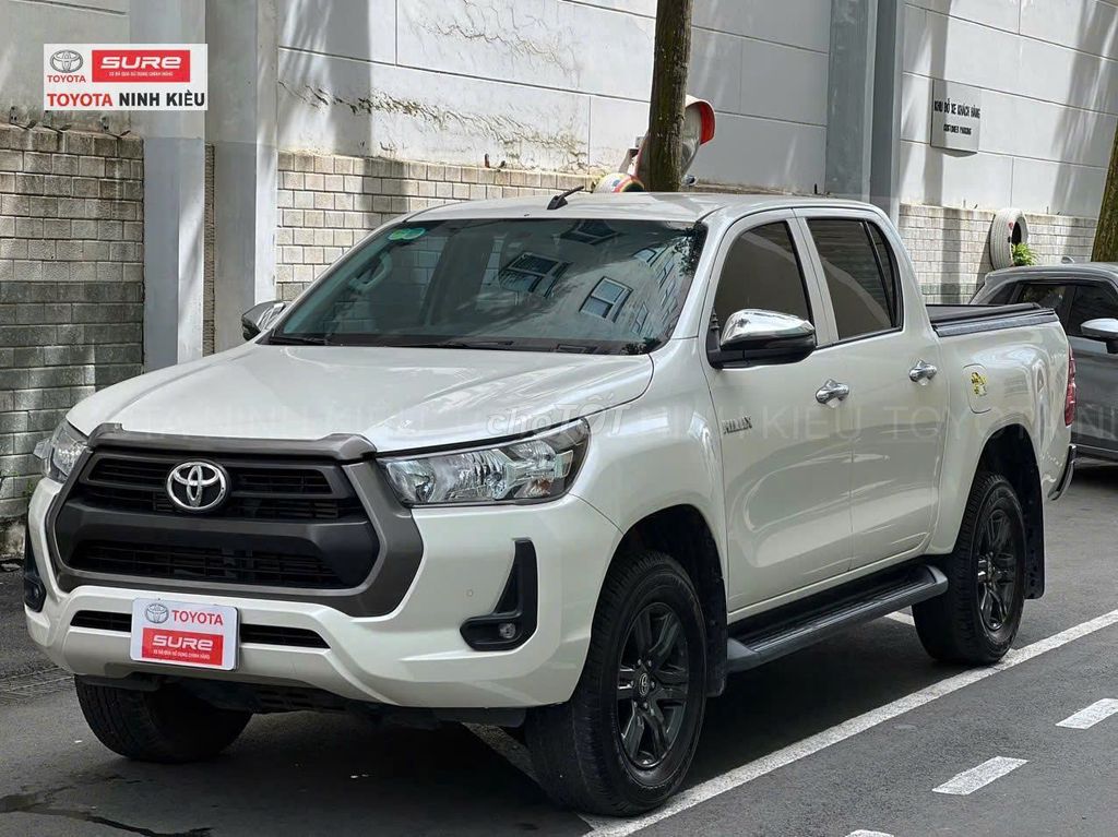 Toyota Hilux 2.4 AT 4x2 2021 Trắng. Mua bán Ô tô tại Quận Ninh Kiều Cần Thơ được đăng bởi Phúc Toyota Ninh Kiều hình 3