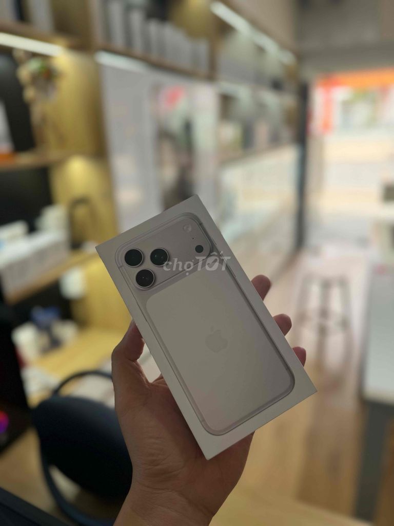 iphone 17pro max 256GB VNA QuỐc Tế Newactionline. Mua bán Điện thoại tại Thành phố Biên Hòa Đồng Nai được đăng bởi DT MOBILE BIÊN HOÀ hình 1