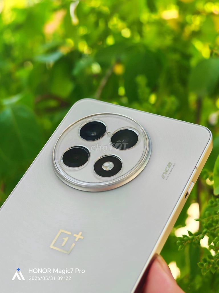 Oneplus Ace 5 12GB/256GB Trắng. Mua bán Điện thoại tại Thị xã Hương Thủy Thừa Thiên Huế được đăng bởi BT Store hình 1