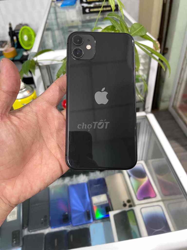 Apple iPhone 11 64GB Đen. Mua bán Điện thoại tại Thị xã Phú Mỹ Bà Rịa - Vũng Tàu được đăng bởi Nguyễn Anh hình 1