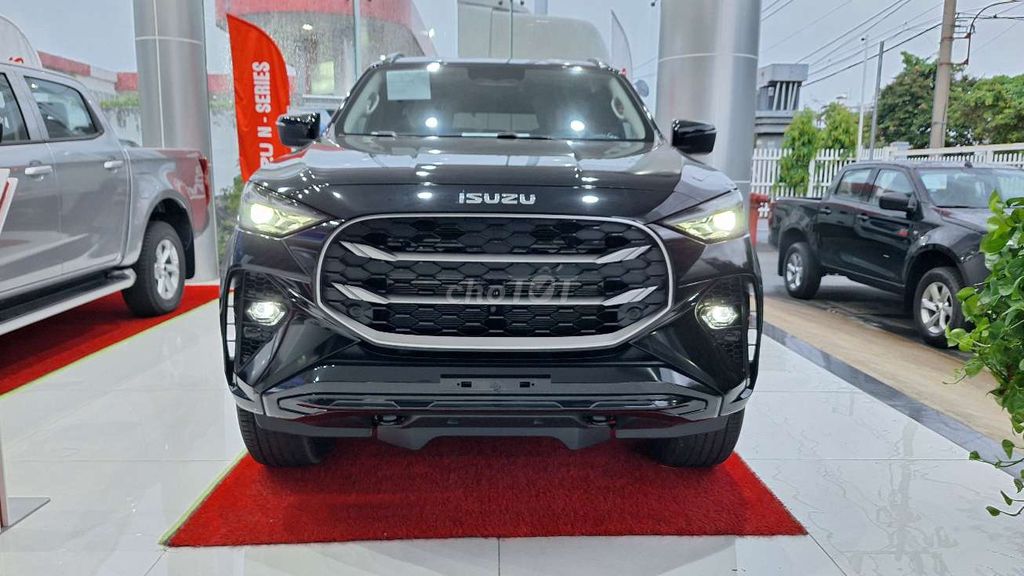 Isuzu Mu-X Prestige 7 chỗ Tự động máy dầu