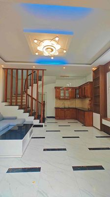 Bán Nhà Lĩnh Nam, DT 30M Giá 5.9 Tỷ, 20m Ra Ô Tô, Ngõ Rộng Thoáng Sáng. Mua bán nhà ở tại Quận Hoàng Mai Hà Nội được đăng bởi Phạm Hải