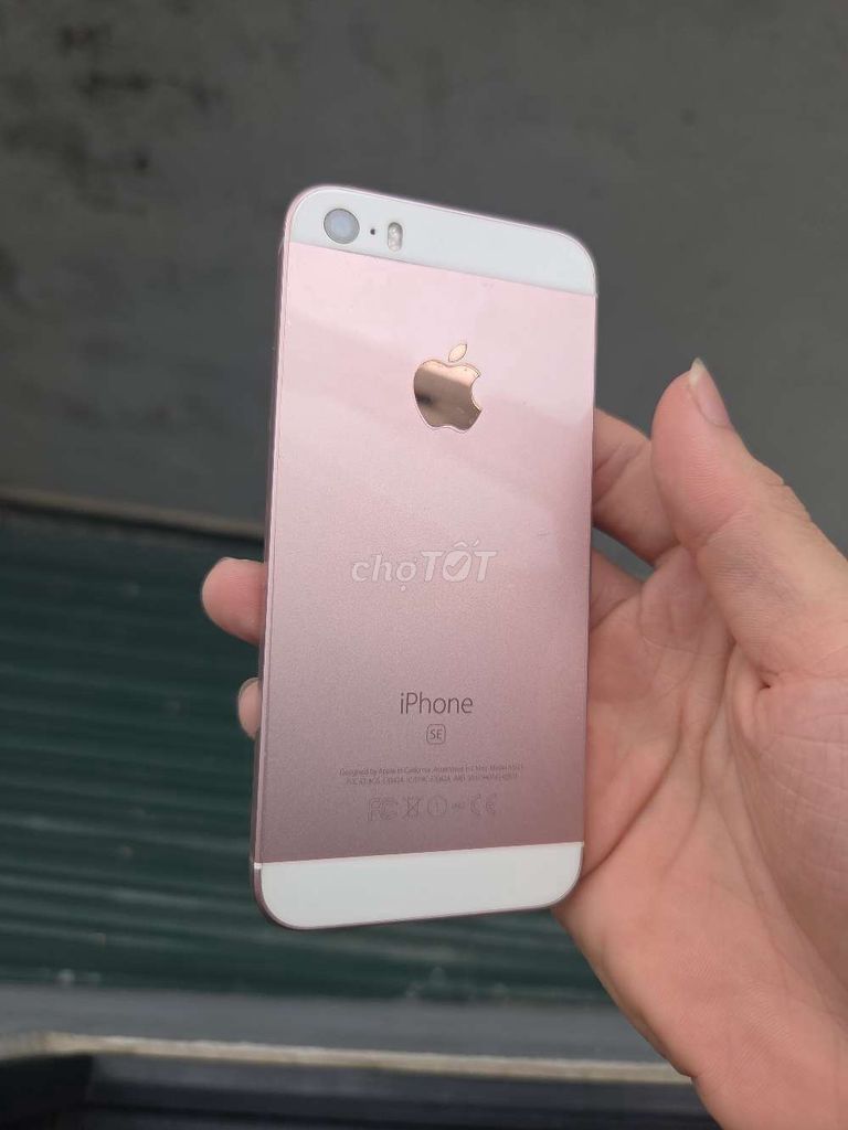 Apple iPhone SE 64GB Vàng hồng Đã thay pin. Mua bán Điện thoại tại Quận Nam Từ Liêm Hà Nội được đăng bởi Nguyễn Văn Quyết hình 1