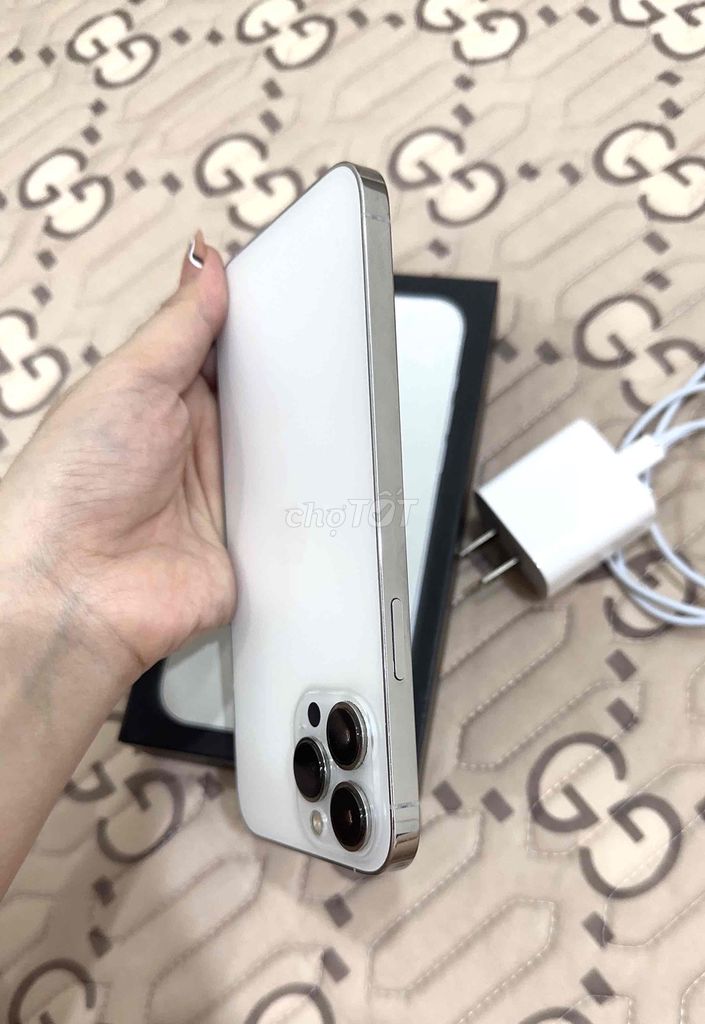 iphone 13 Pro Max 256gb trắng đang sài còn bh TGDĐ