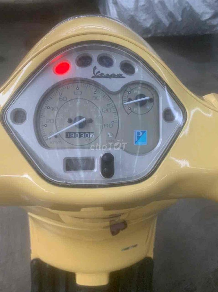 Piaggio 125 3Vie màu vàng xe lướt 10000km bstp. Mua bán Xe máy tại Quận 11 Tp Hồ Chí Minh được đăng bởi Thịnh hình 5