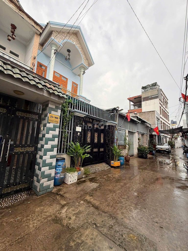 Nhà sổ riêng 70m² 2 căn dòng tiền 8tr/tháng Dĩ An