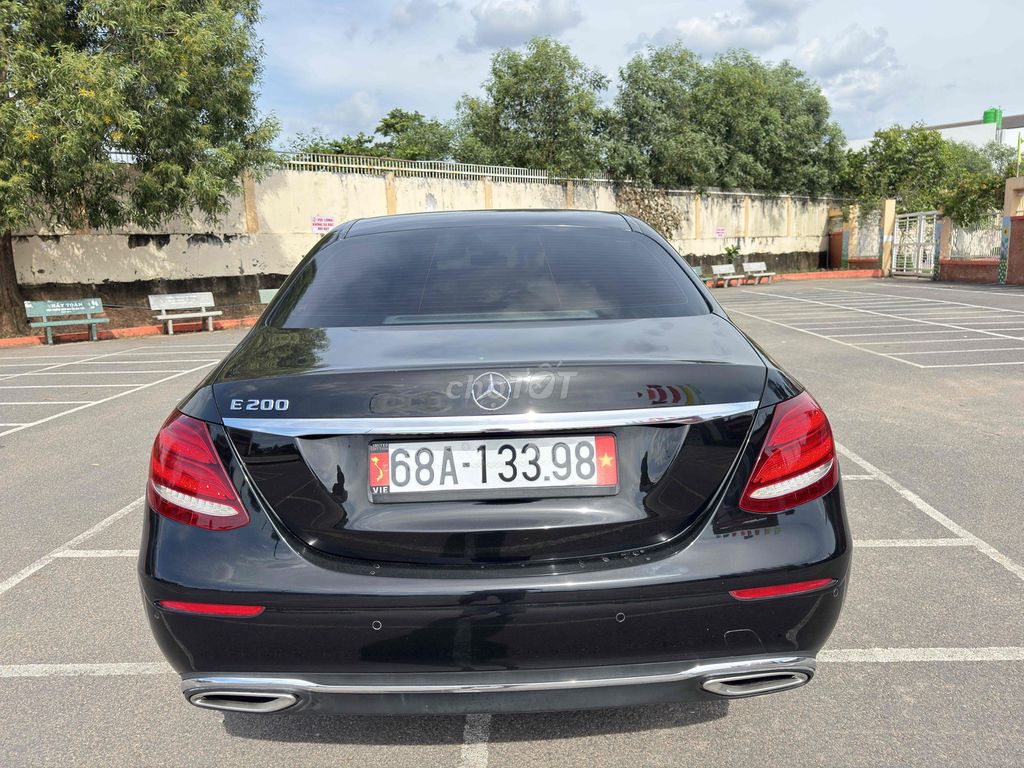 Mercedes Benz E Class 2019 E200 - 60 km. Mua bán Ô tô tại Quận 12 Tp Hồ Chí Minh được đăng bởi Nguyen van nhut hình 4