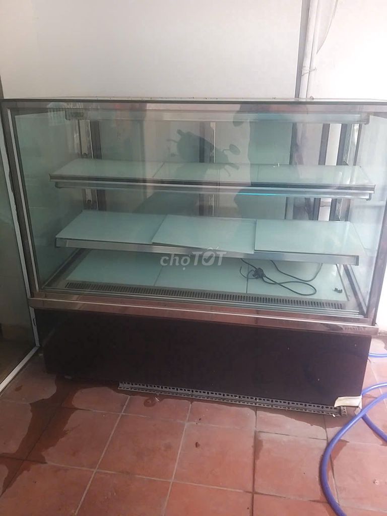 Cần bán tủ mát trưng bày bánh kem Berjaya Malaysia. Mua bán Tủ lạnh tại Quận Tân Bình Tp Hồ Chí Minh được đăng bởi Nguyễn Quân hình 1