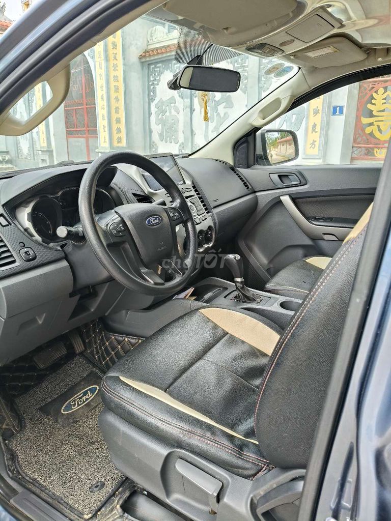 Ford Ranger 2017 XLS 2.2 4x2 AT - 98000 km. Mua bán Ô tô tại Huyện Thanh Trì Hà Nội được đăng bởi Chuyên mua bán xe Bán Tải Lướt  hình 9