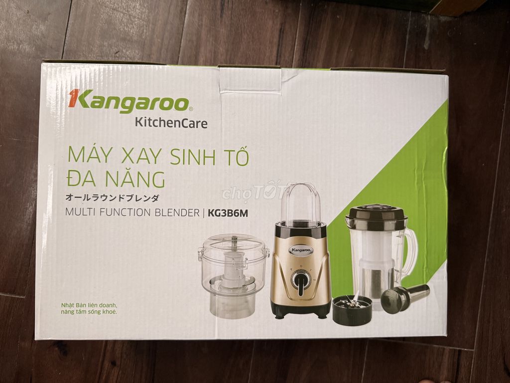 Nồi cơm điện tử 1.8L + Máy xay sinh tố Kangaroo