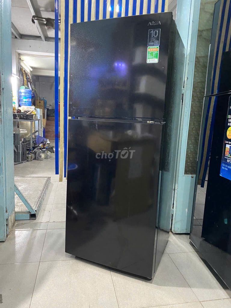 Tủ lạnh Aqua 189L inverter AQR-T220FA zin mới 95%. Mua bán Tủ lạnh tại Quận 3 Tp Hồ Chí Minh được đăng bởi QUANG PHÁT hình 1
