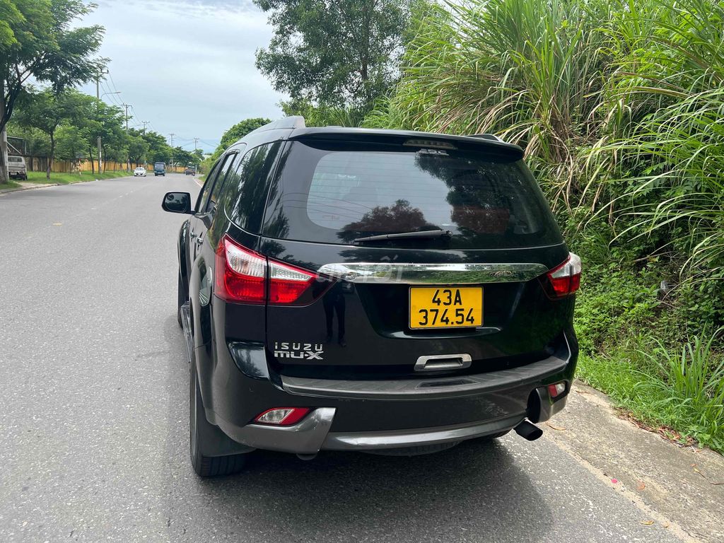 Isuzu Dmax 2016 LS 2.5 MT - 152400 km. Mua bán Ô tô tại Huyện Hòa Vang Đà Nẵng được đăng bởi TRƯỜNG XUÂN hình 4
