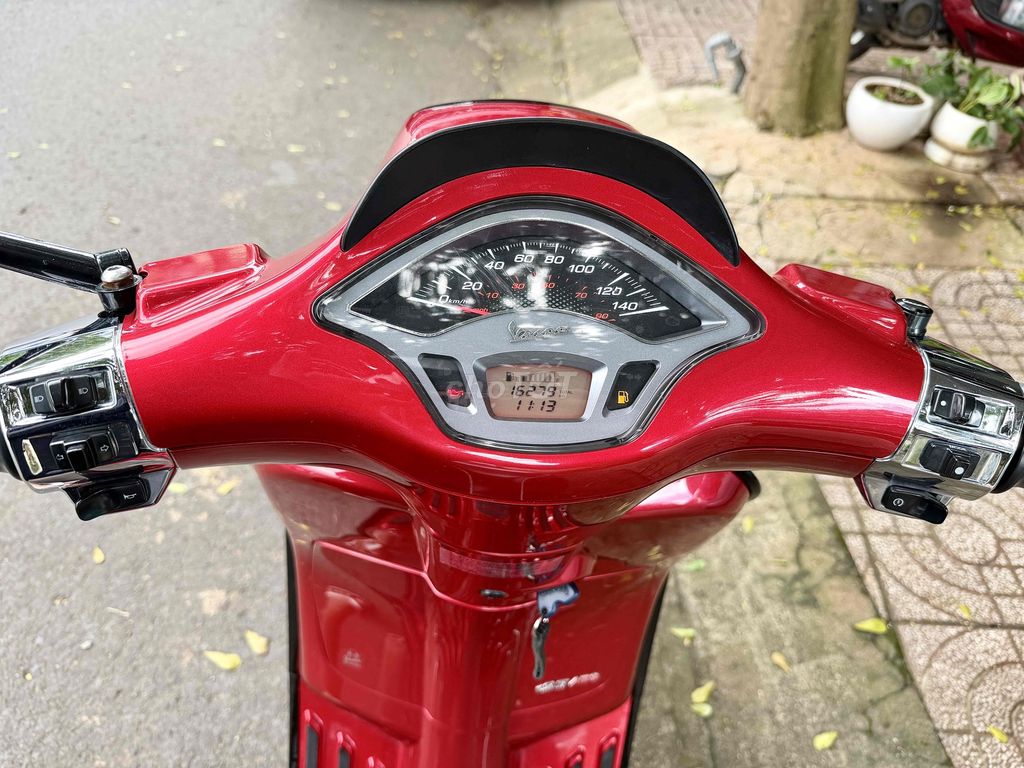 Vespa iget Phố - 16.000 2 khoá. Mua bán Xe máy tại Thành phố Buôn Ma Thuột Đắk Lắk được đăng bởi Nguyễn hoàng Anh hình 3