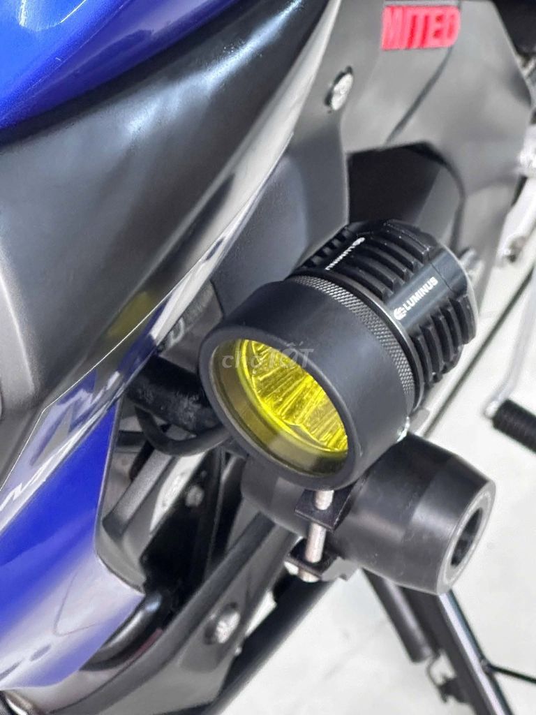 Синяя черная мультиигрушка Yamaha MT15 2021