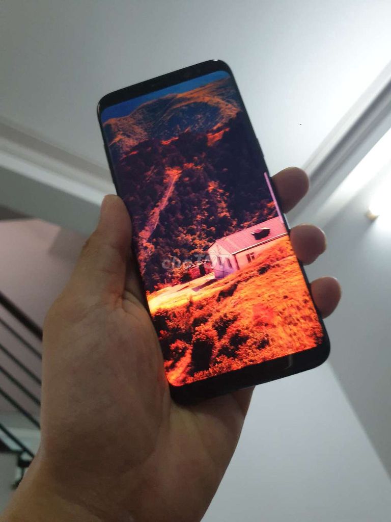 Samsung S8 nhỏ gọn, giá mềm anh em trải nghiệm. Mua bán Điện thoại tại Quận Bình Thạnh Tp Hồ Chí Minh được đăng bởi Điện thoại SAMPHONE hình 1