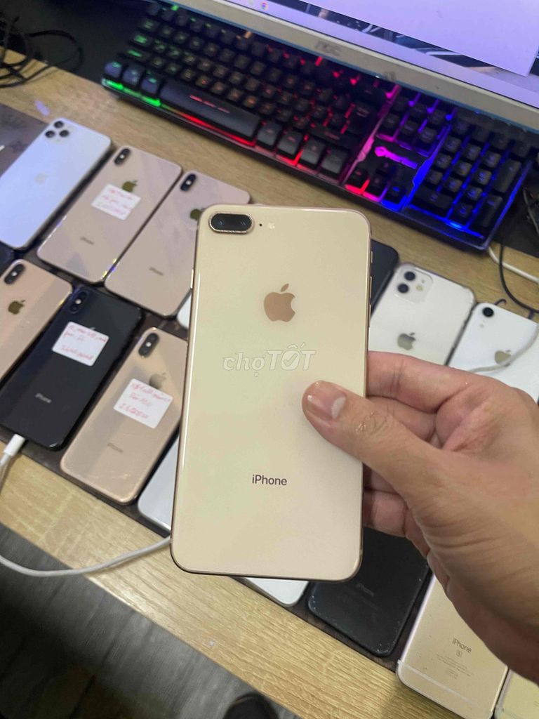8 plus gold 1999999 còn 16 cây. Mua bán Điện thoại tại Quận Cẩm Lệ Đà Nẵng được đăng bởi Sim Số Đại Tài hình 1
