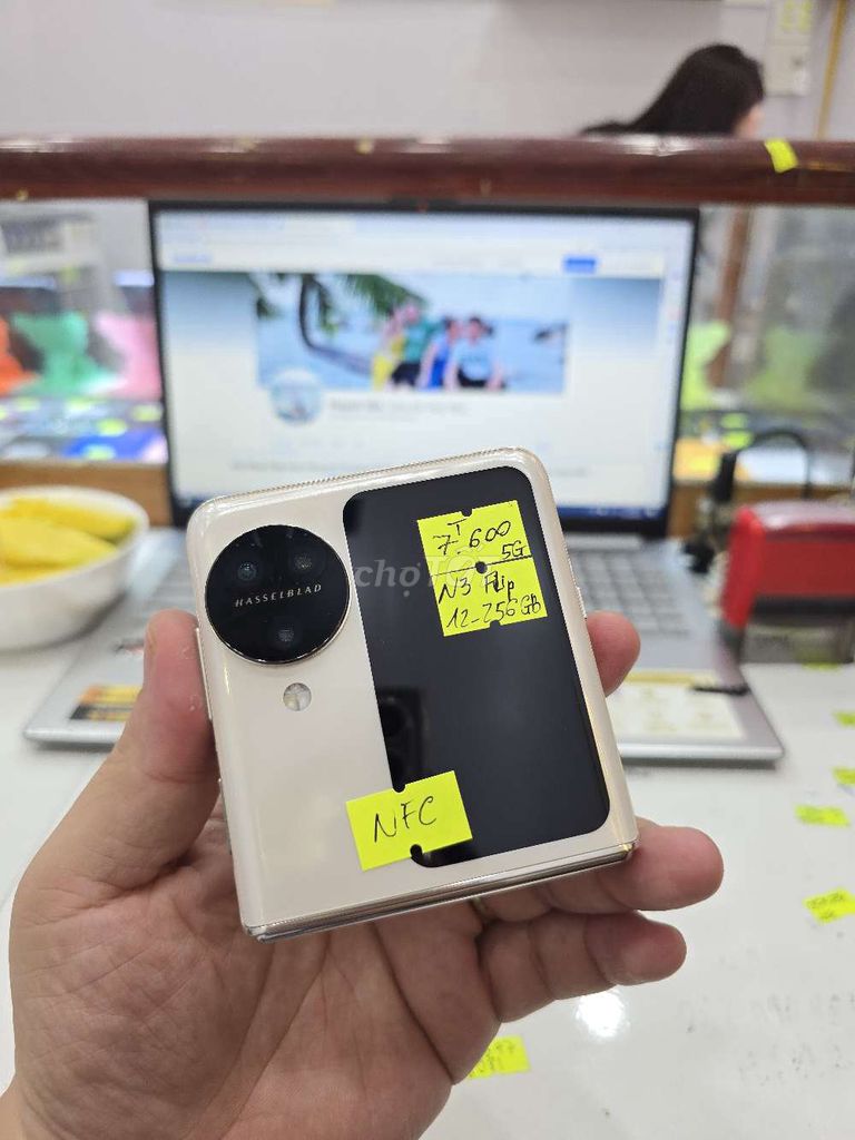 Oppo Find N3 Flip 5G - 12/256GB. Mua bán Điện thoại tại Thành phố Long Xuyên An Giang được đăng bởi Facebook Cầm Đồ Thúy Vân hình 1