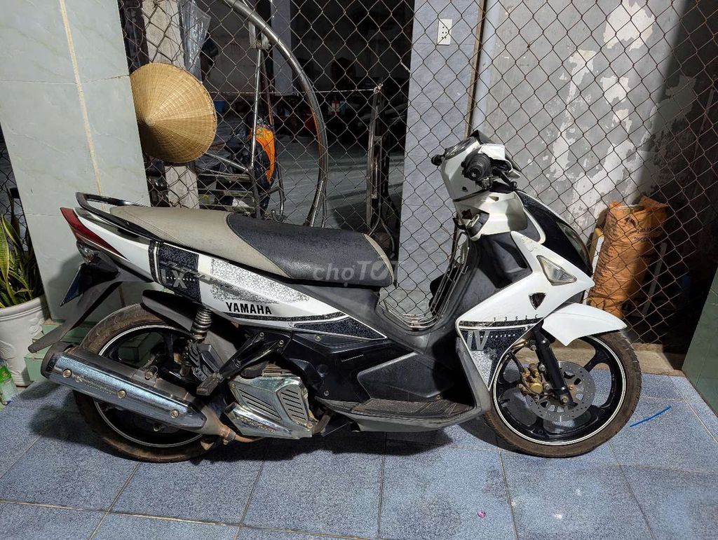 Nouvo 4 Trắng Đen 2011 bs70 máy zin êm. Mua bán Xe máy tại Huyện Hòa Thành Tây Ninh được đăng bởi Hậu Nguyễn hình 1