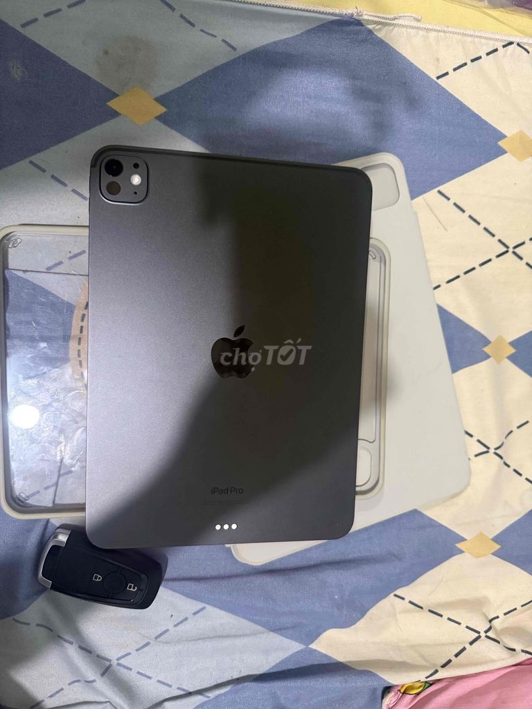 Apple iPad Pro M4 256GB Xám. Mua bán Máy tính bảng tại Thành phố Buôn Ma Thuột Đắk Lắk được đăng bởi HoảDư LSH hình 1