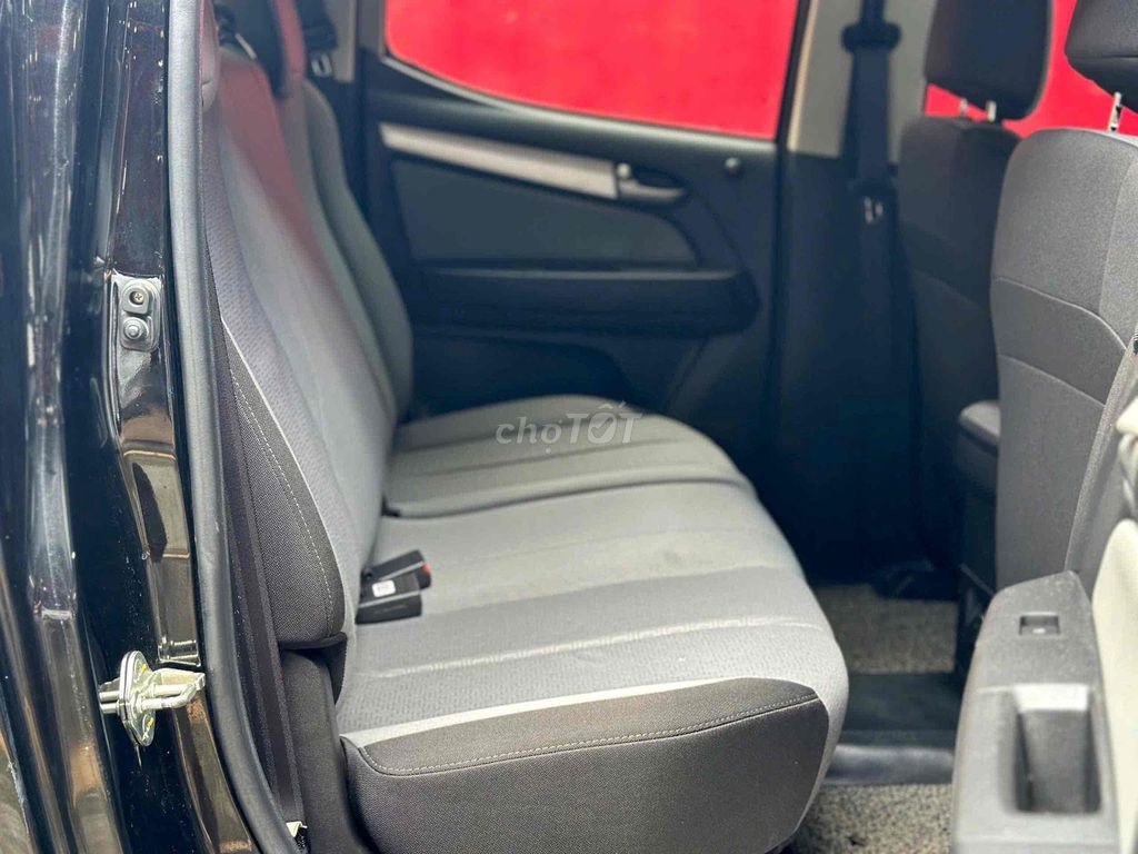 Chevrolet Colorado 2018 LT 2.5L 4x2 AT - 88888 km. Mua bán Ô tô tại Thành phố Thuận An Bình Dương được đăng bởi Đăng Tùng hình 15