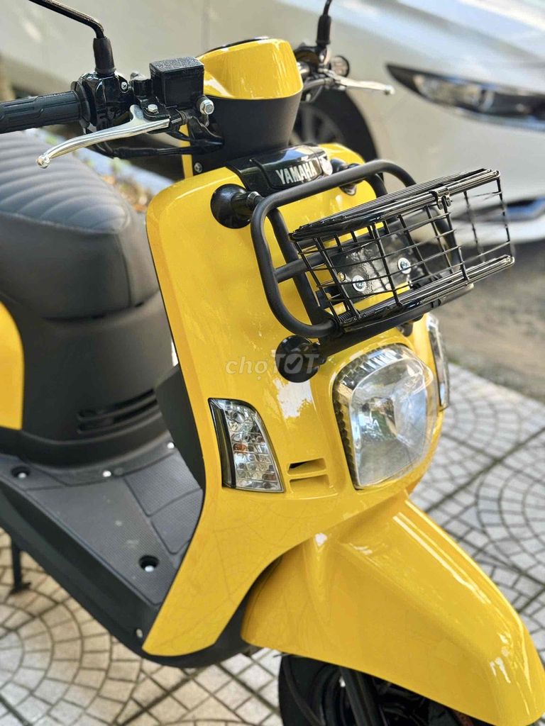 Yamaha Cuxi màu Vàng. Mua bán Xe máy tại Quận Thanh Khê Đà Nẵng được đăng bởi XE MÁY TRẢ GÓP LONG MOTOR hình 4