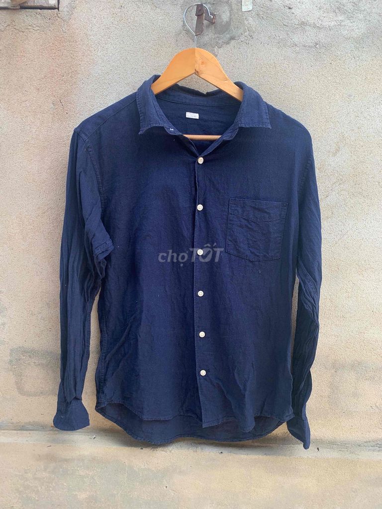 Áo sơ mi Nam Linen Xanh navy size L. Mua bán Quần áo tại Thành phố Huế Thừa Thiên Huế được đăng bởi hung 2hand hình 1