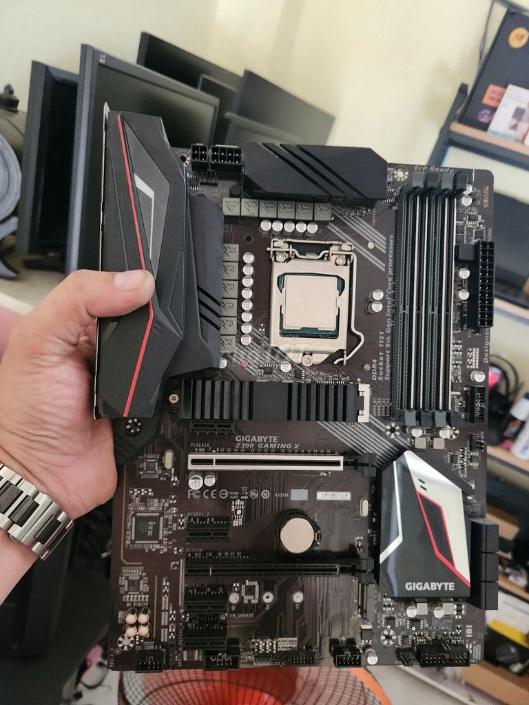 Combo Gigabyte Z390 Gaming X + I7 9700F. Mua bán Linh kiện (RAM, Card...) tại Thành phố Buôn Ma Thuột Đắk Lắk được đăng bởi DH Computer hình 1