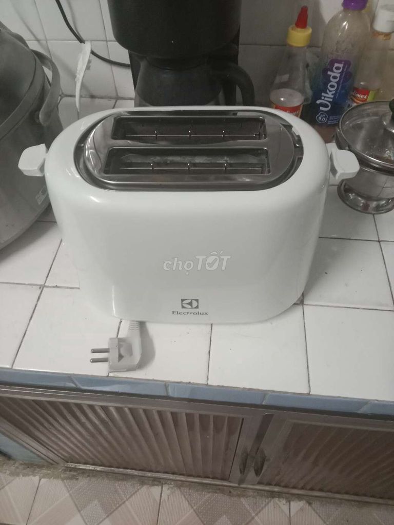 Máy nướng bánh mì Electrolux ETS1303W. Mua bán Bếp, lò, đồ điện nhà bếp tại Thành phố Nha Trang Khánh Hòa được đăng bởi Trần Thế Nhân hình 1