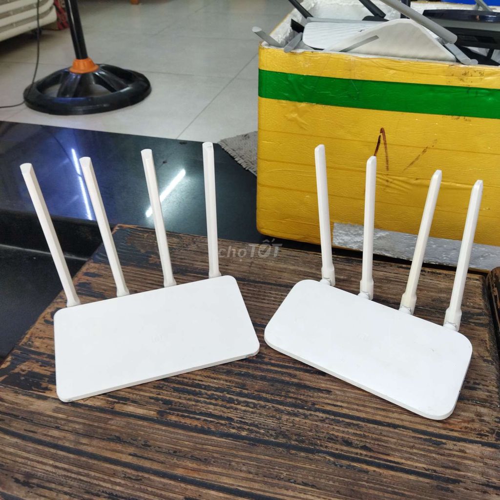 Phát wifi Xiaomi 3C tốc độ 300mbps 4 râu.