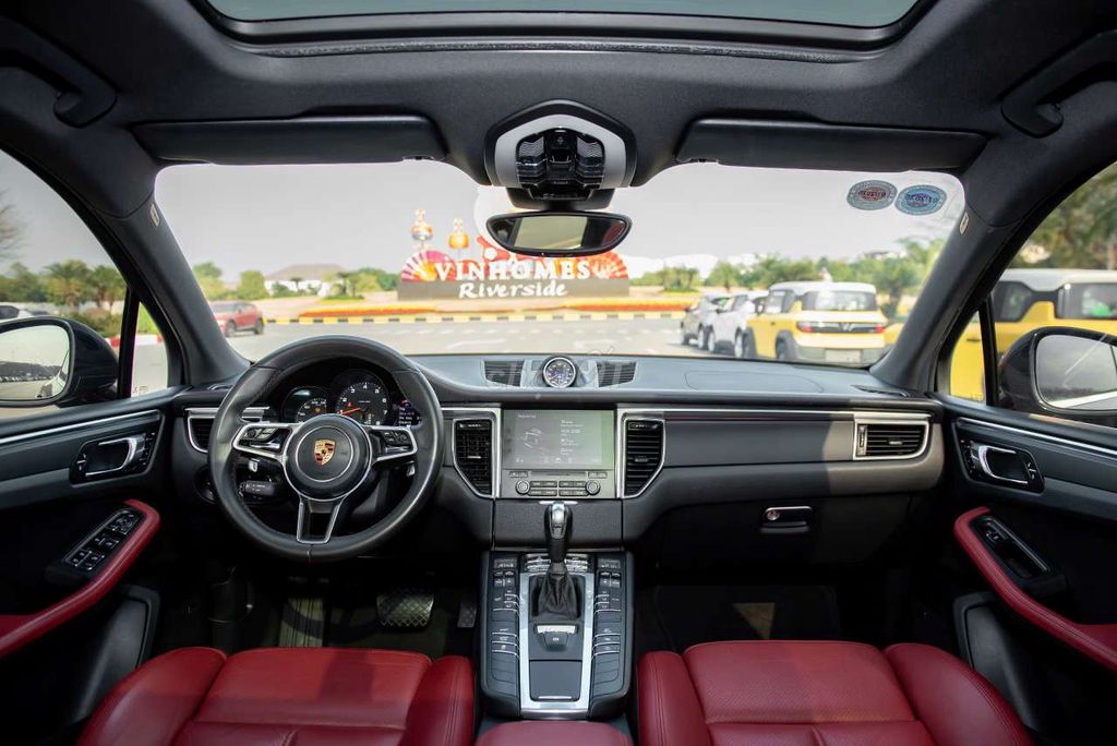 Porsche Macan 2017 2.0 AT - 68000 km. Mua bán Ô tô tại Quận Đống Đa Hà Nội được đăng bởi Phú Việt hình 4