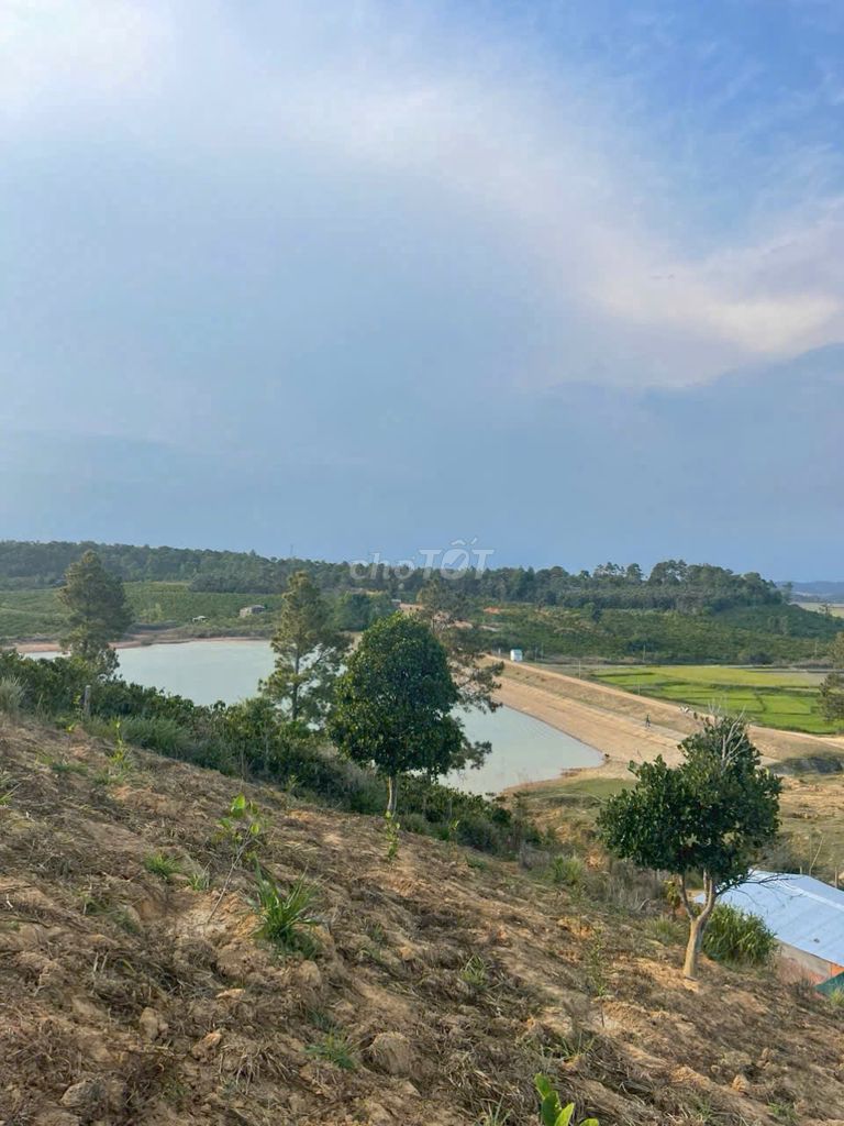 Bán hết 3200m2 đất cạnh hồ Tahine, view đồi, cách QL28B chỉ 1km.