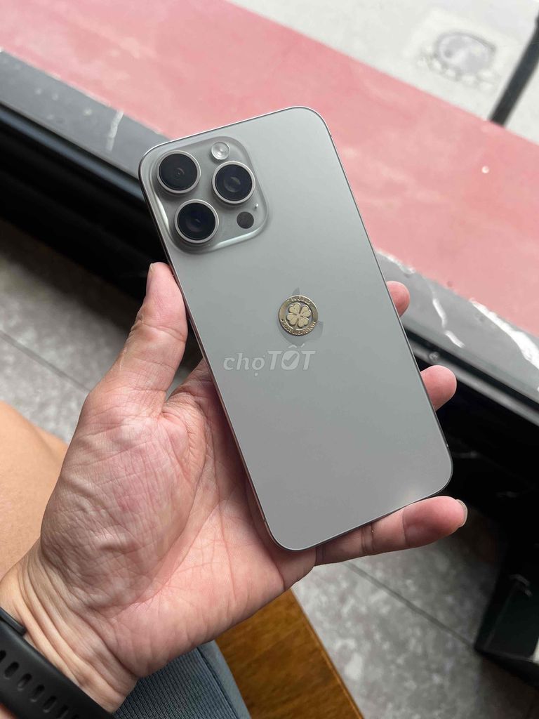Apple iPhone 15 Pro Max 256GB Xám Dính iCloud. Mua bán Điện thoại tại Quận Tây Hồ Hà Nội được đăng bởi Nguyễn Văn Lung hình 1