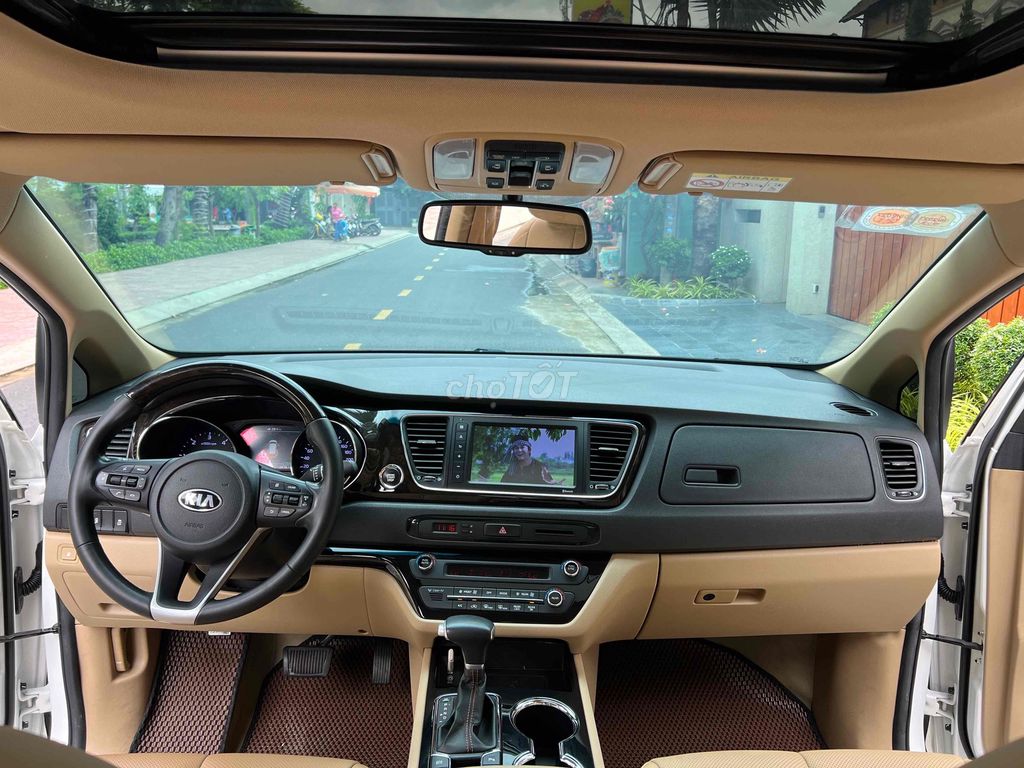 Kia Sedona 2.2D máy dầu 7 chổ full option 2019. Mua bán Ô tô tại Quận 8 Tp Hồ Chí Minh được đăng bởi Đông Mai hình 11