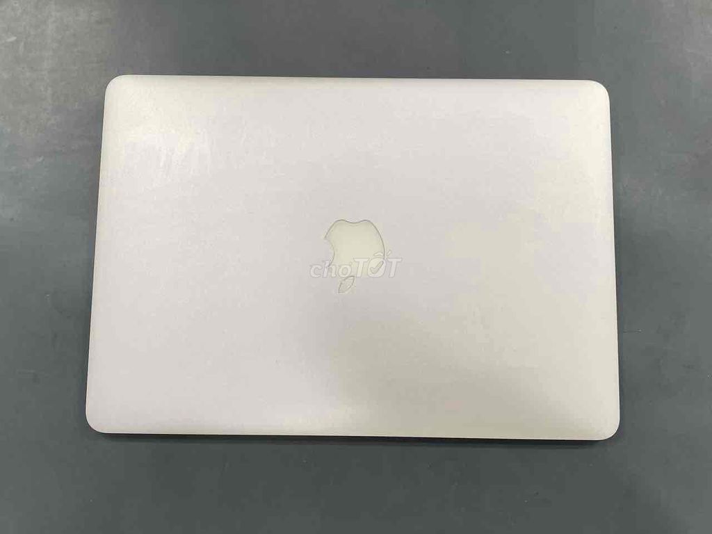 Apple Macbook Air 2017 8GB/128GB Bạc. Mua bán Laptop tại Quận 5 Tp Hồ Chí Minh được đăng bởi Phan Thế Phong  hình 1
