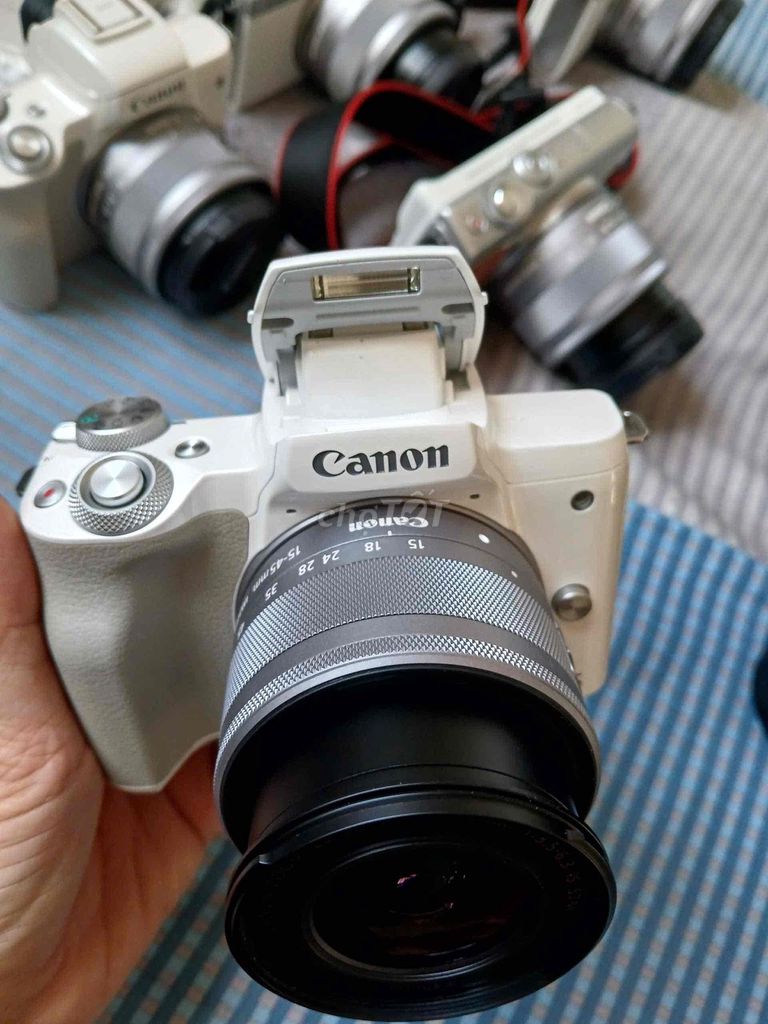 canon Kiss M ( M 50 ). Mua bán Máy ảnh, Máy quay tại Huyện An Dương Hải Phòng được đăng bởi bùi thành hình 1